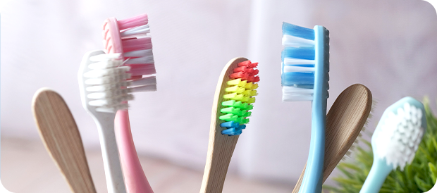jak-dbac-o-zeby-dziecka-czyli-jak-wybrac-szczoteczke-kiedy-stosowac-nitke-i-plukanke-2