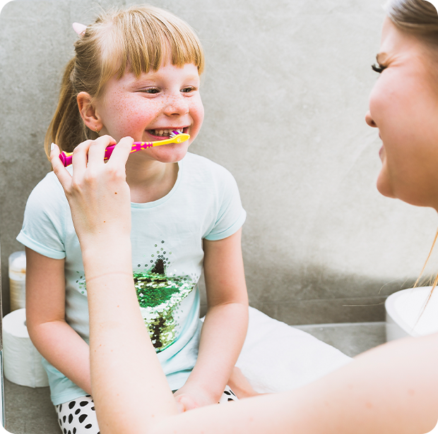 jak-dbac-o-zeby-dziecka-czyli-jak-wybrac-szczoteczke-kiedy-stosowac-nitke-i-plukanke-6