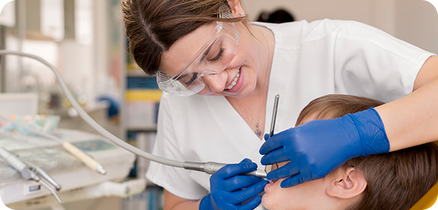 lakowanie-i-lakierowanie-czyli-co-musisz-wiedziec-o-profilaktyce-2